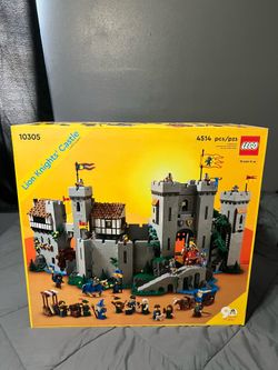 Lego Lion Knight castle
