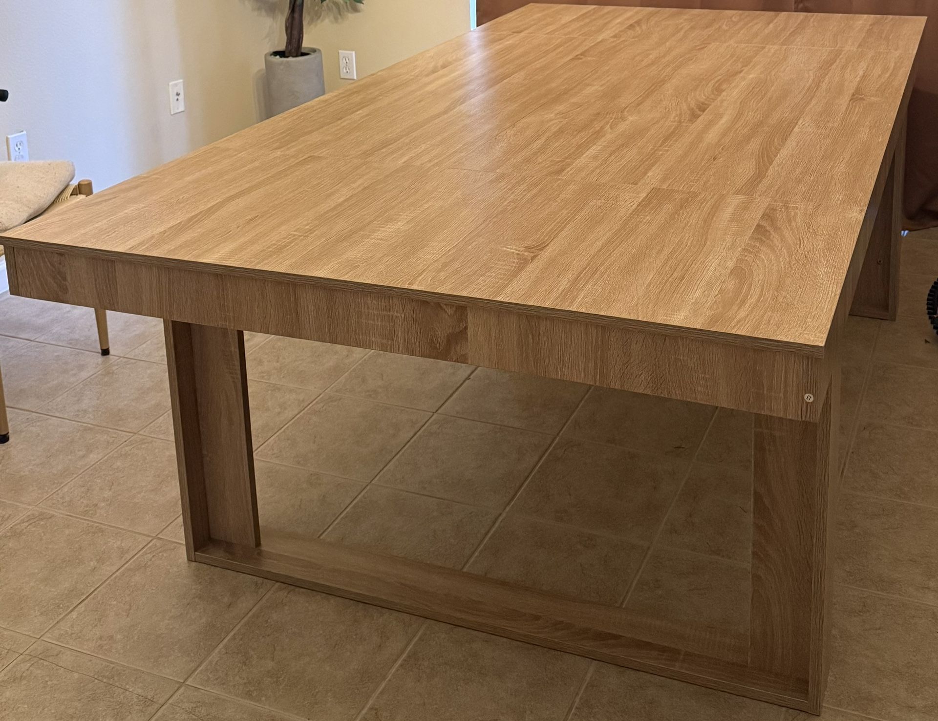 Dinning Table 6-8 Natural