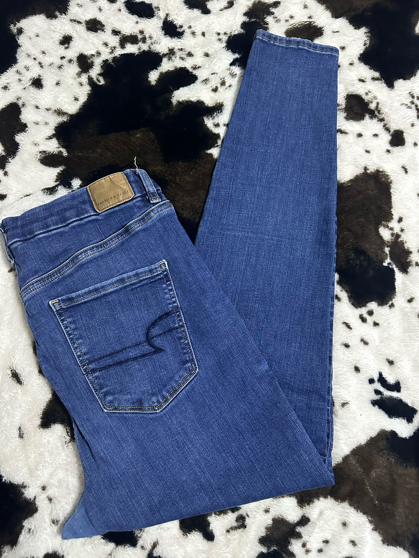 WOMEN AMERICAN EAGLE JEANS