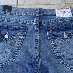 TRUE RELIGION JEANS SIZE 34 NEW 