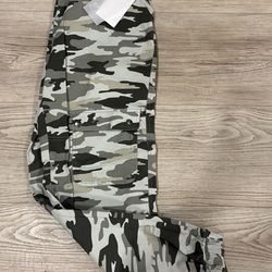 Forever 21 Cargo Pants Size Medium NWT!!