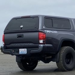 Toyota Tacoma 5' Canopy 