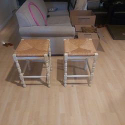 24 Inch Stools