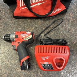 Milwaukee M12 Fuel Hammer Drill 