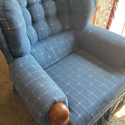 Single Couch For Sale