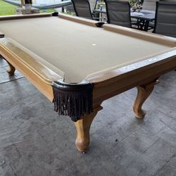 Pool Table 8ft ( Free Delivery & Set Up )
