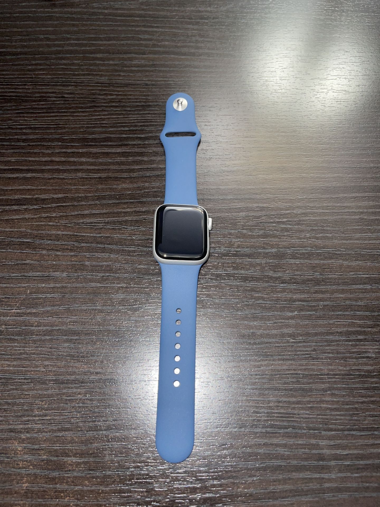 Apple Watch SE 40mm NO CHARGER, ONLY WATCH