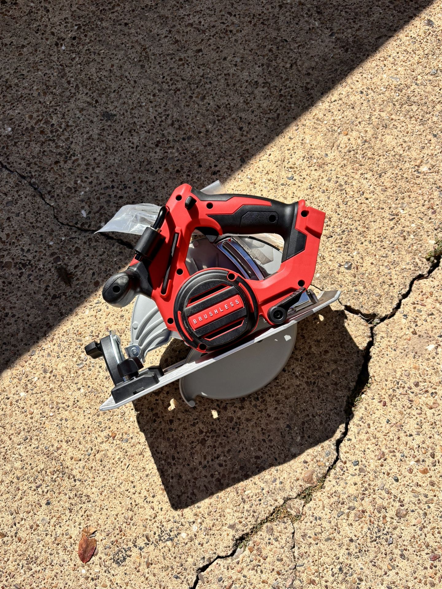 Milwaukee M18 Brushless Circular Saw