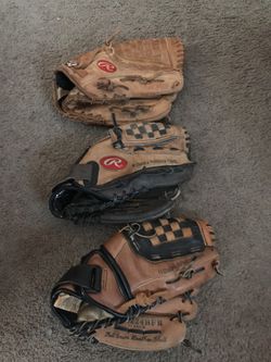3 Rawlings gloves used