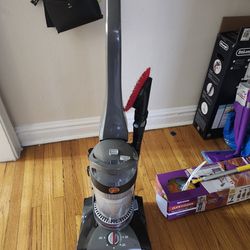 Hoover Windtunnel  Cord Rewind Upright Vacuum Cleaner