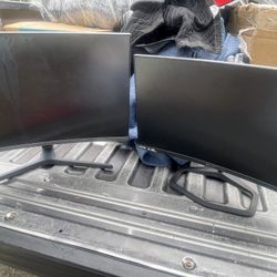 2 Monitors