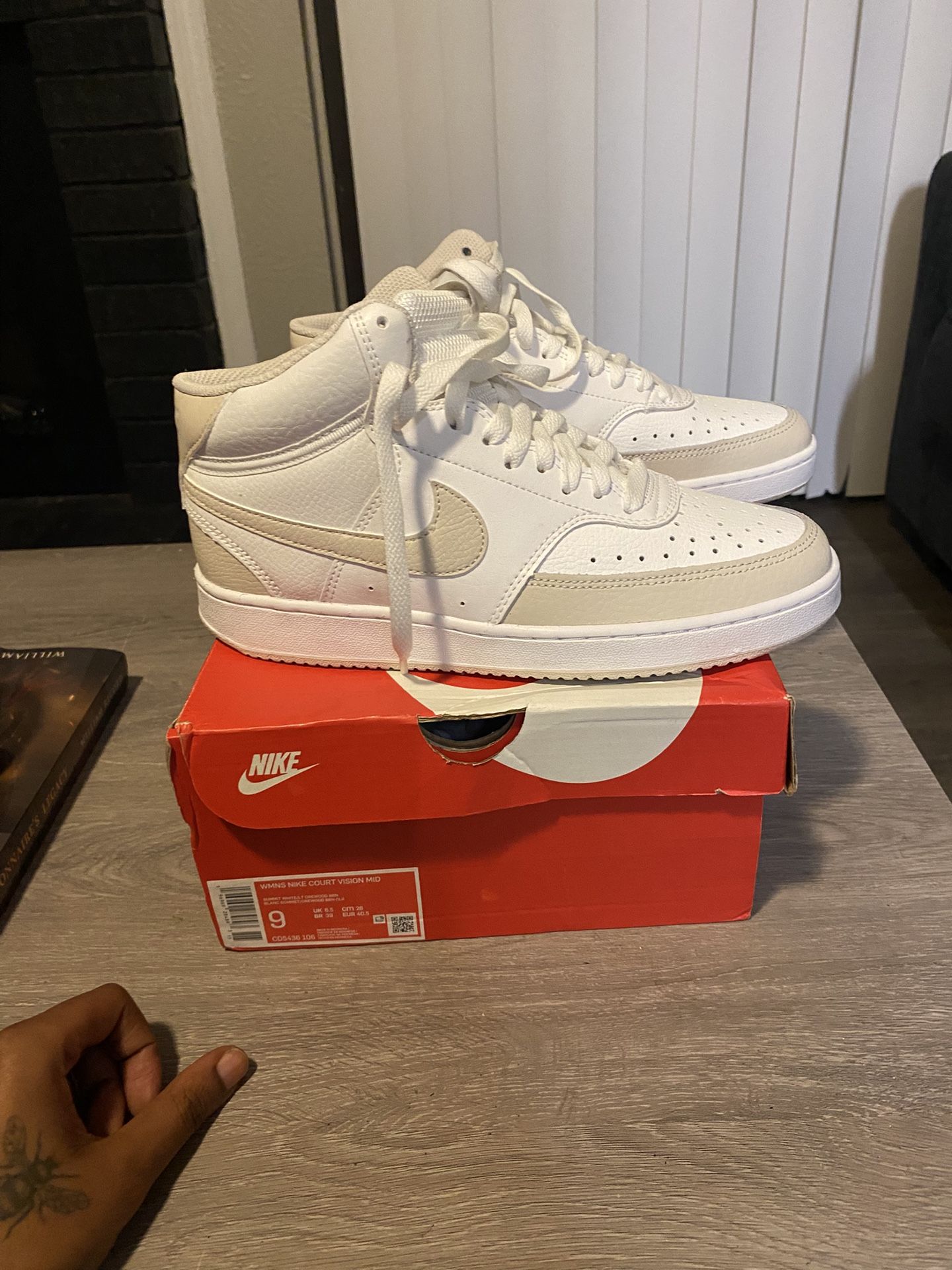 Women’s Nike Court Vision Mid