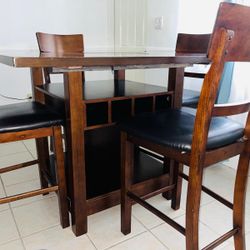 Dinning Table, 4 Chairs 🪑 High Top 