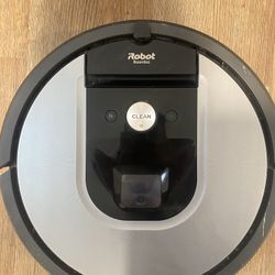 Irobot  Roomba 960 Vacuum Cleaner 