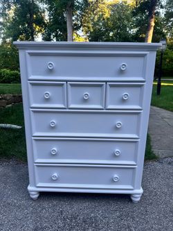 Beautiful white solid wood shaker dresser