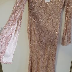 Color peach Spangle New.
Size large