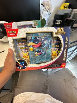 Pokémon TCG Greninja ex Box 30th Celebration