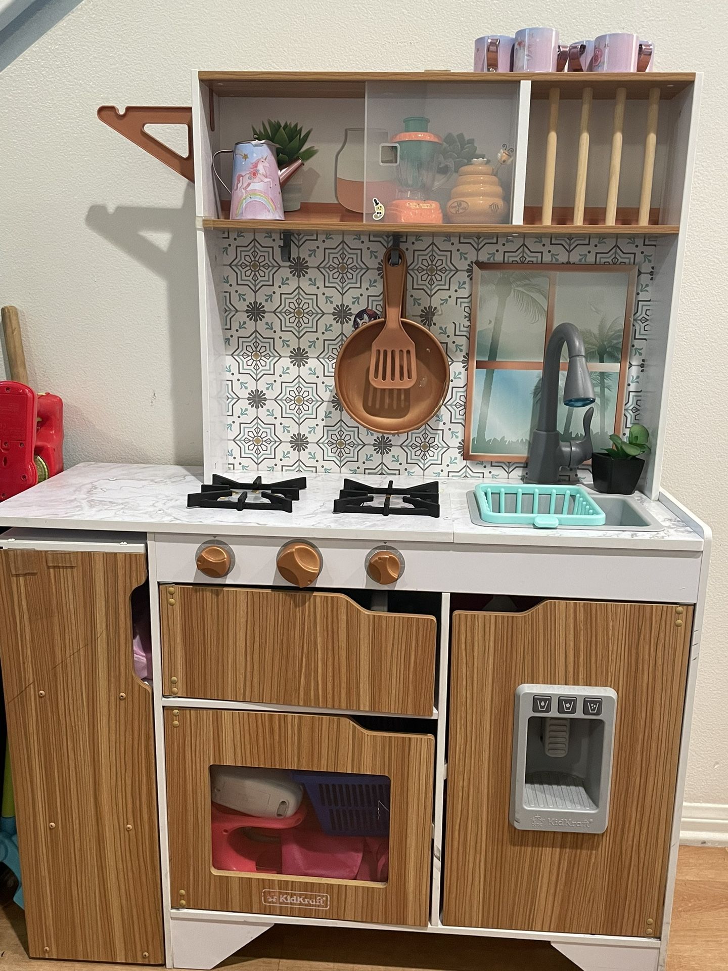 Kids Play Kitchen