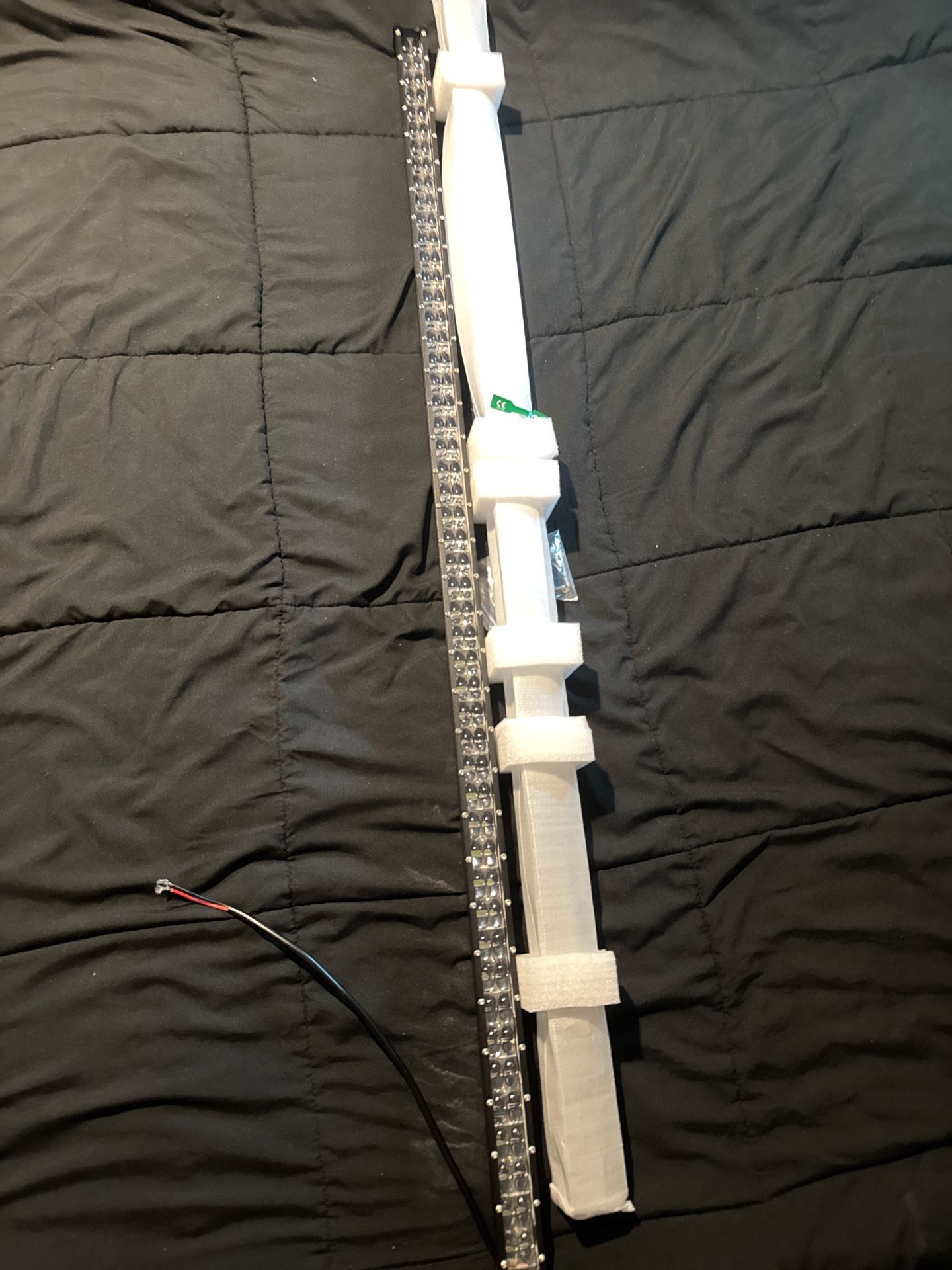 LIGHT BAR FOR TRUCK/CAR