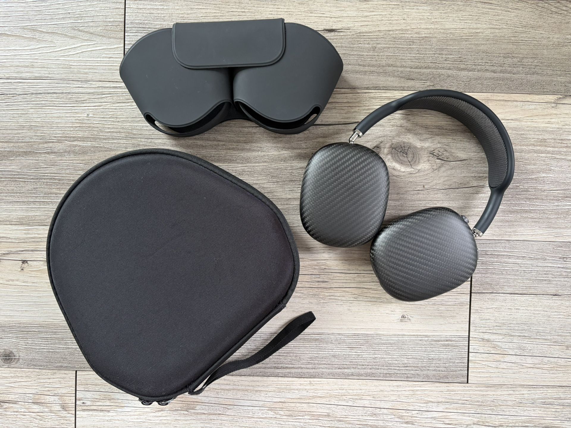 Apple AirPods Max – Excellent Condition – AppleCare+ Until 08/08/2026 - APM 1