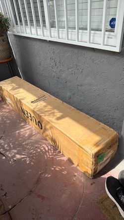 BRAND NEW QUEEN MATTRESS
