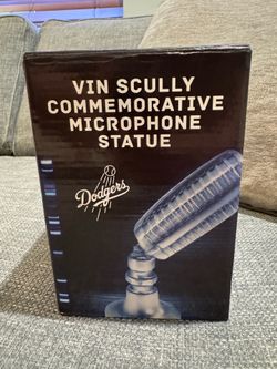 Dodgers Vin Scully Commemorate Microphone Statue