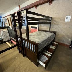 University Bunk Bed (TWIN OVER FULL OVER TWIN )