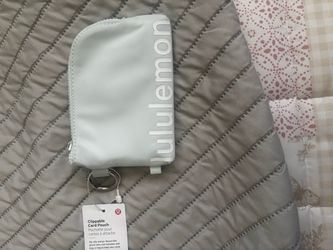 Lululemon clippable Card Pouch