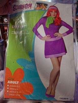 Scooby-Doo Daphne Adult Halloween Costume Large and Daphne Wig
