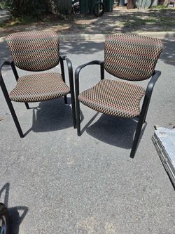 Set of Two Office Chairs $25 Located MountDora Fla 32757