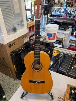vintage Victoria Acoustic guitar model 146