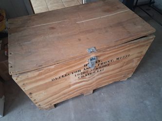 Storage wood box