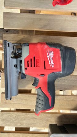 Milwaukee m12 jig saw