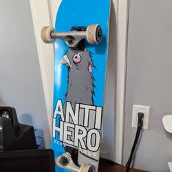 Anti Hero Skateboard 🛹 Free Vans !! 8.0