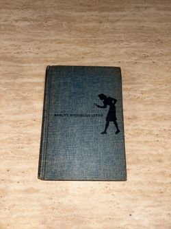 Vintage 1932 Nancy Drew! Nancy's Mysterious Letter by Carolyn Keene - Book #8 in the series.