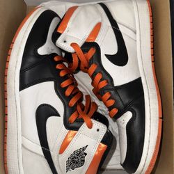 Air Jordan 1 Retro Hi Top  Electric Orange Sz 10