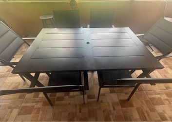 Outdoor Patio Table
