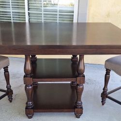 Dinning Table W/2 Chairs
