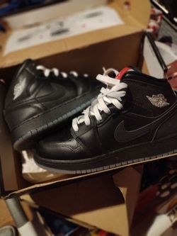 Jordans size 5.5 youth