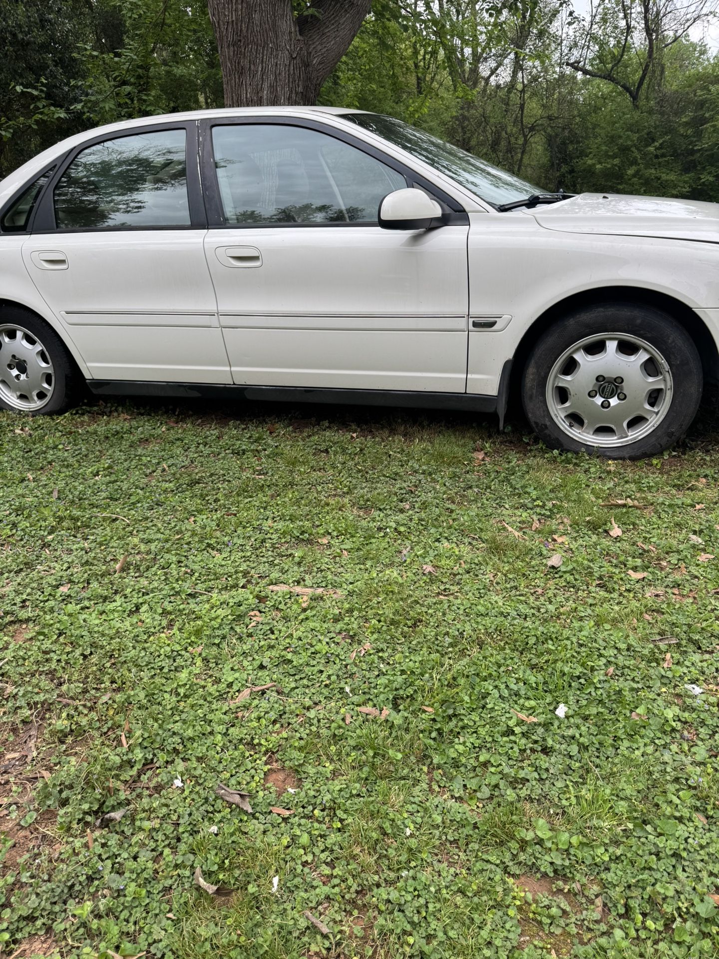 2002. Volvo S 80