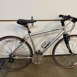 Specialized Sirius Comp Bike