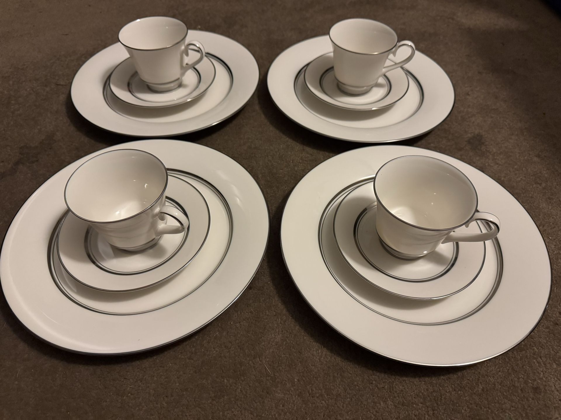 Vintage Carico China Reflection 7956 Place  Set