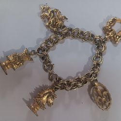 Vintage Gold-Tone Chunky Chain Style Charm Bracelet