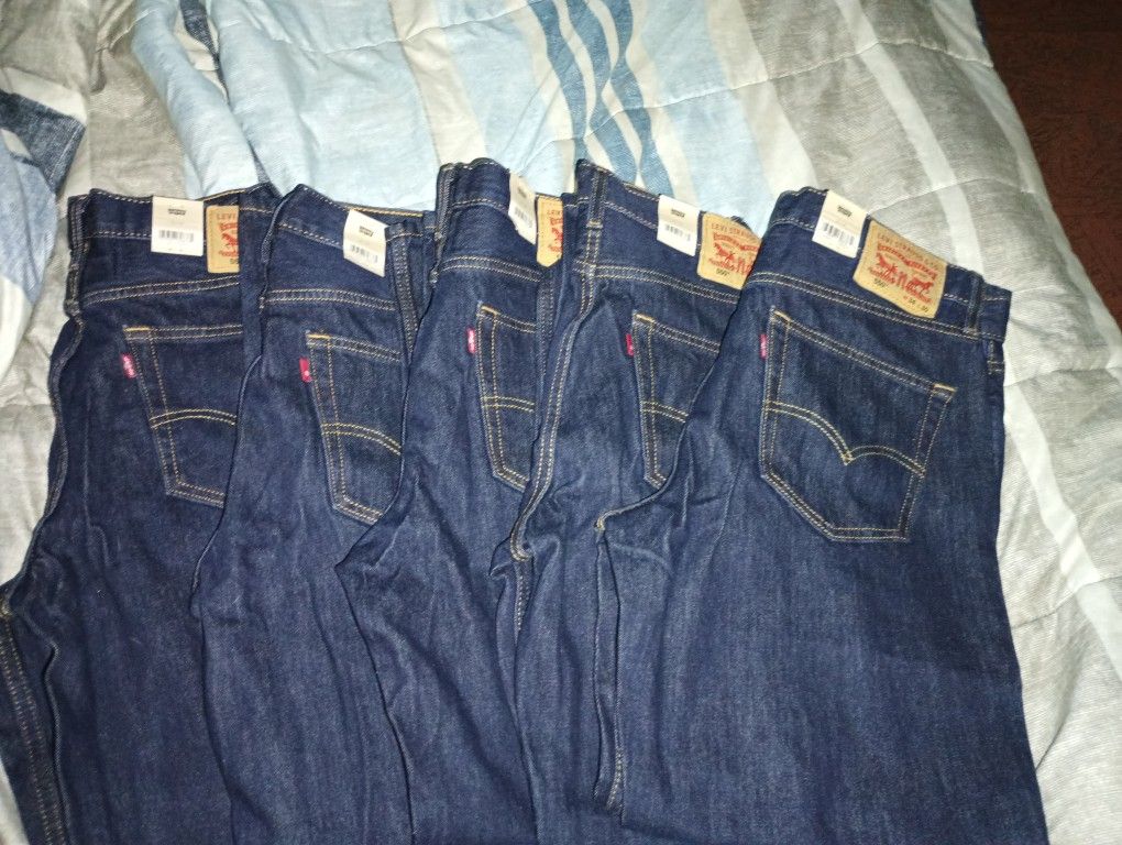 5 Pairs Of LEVI'S JEANS for Men.