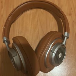 Master & Dynamic  Mw65 High Quality Perfect Condition Noise Canceling Headphones (cash Only)