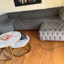 Sectional couch 