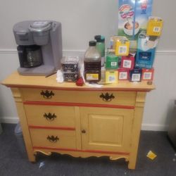 kitchen cabinet