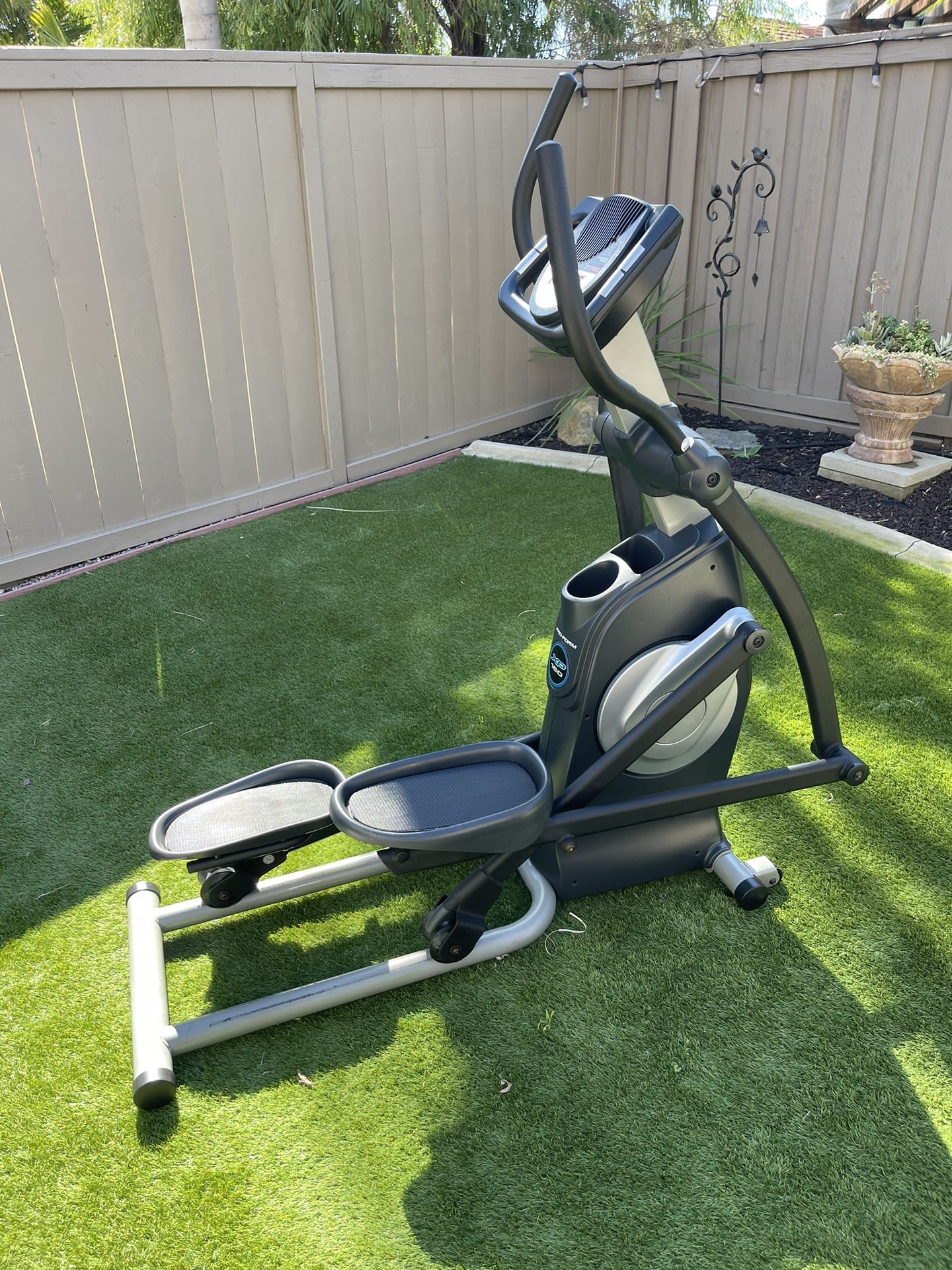 Proform Elliptical Machine 