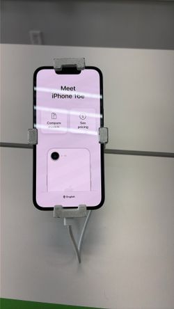 iPhone 16e 