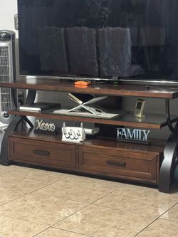 ✨ TV Stand w/ Mount – Only $65! 
